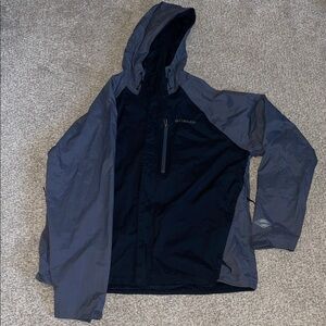 Columbia Men's Two-Tone Raincoat